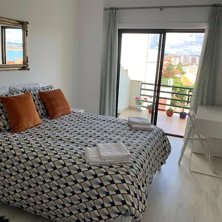 Sea View, Beachfront, Swimming Pool, Free Parking Appartamento São Martinho do Porto