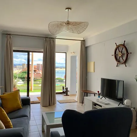 Sea View, Beachfront, Swimming Pool, Free Parking Sao Martinho do Porto