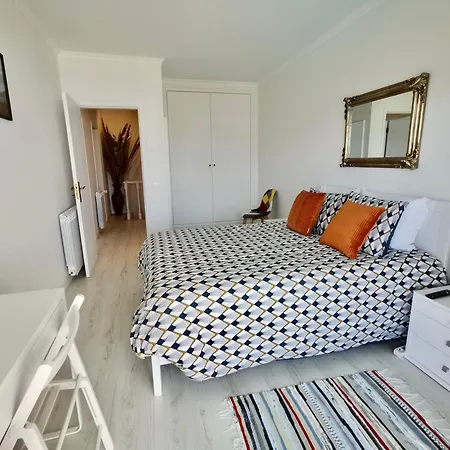 Apartment Sea View, Beachfront, Swimming Pool, Free Parking Sao Martinho do Porto