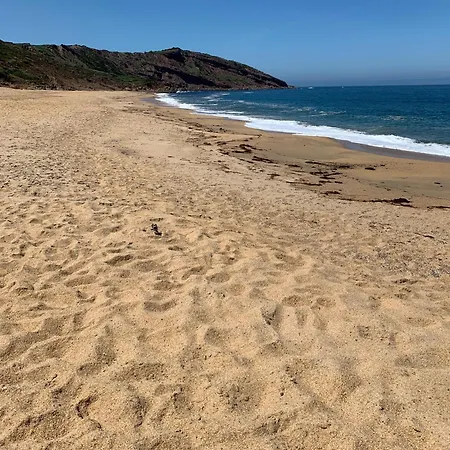 Sea View, Beachfront, Swimming Pool, Free Parking Apartment Sao Martinho do Porto